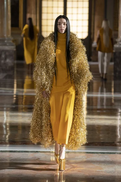 Look 67